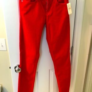 ❤️gap skinny jeans/great for parties!!